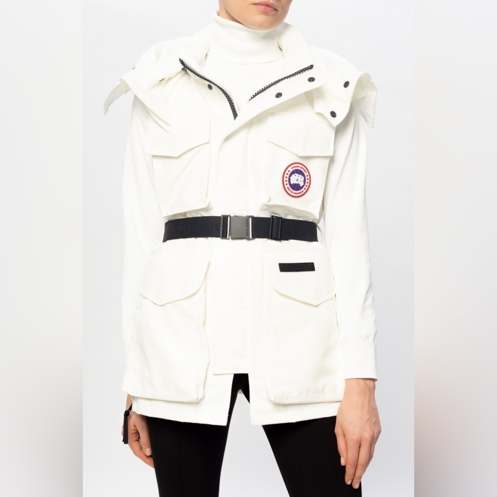 NWT Canada Goose/Angel Chen White Chaka Vest Large with hood and belt